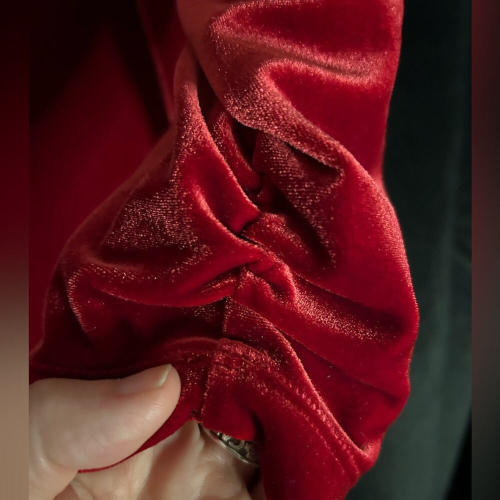Lands’ End Red Velvet Draped Off-Shoulder Top | Plus Size 2X (20W–22W) - Picture 2 of 3